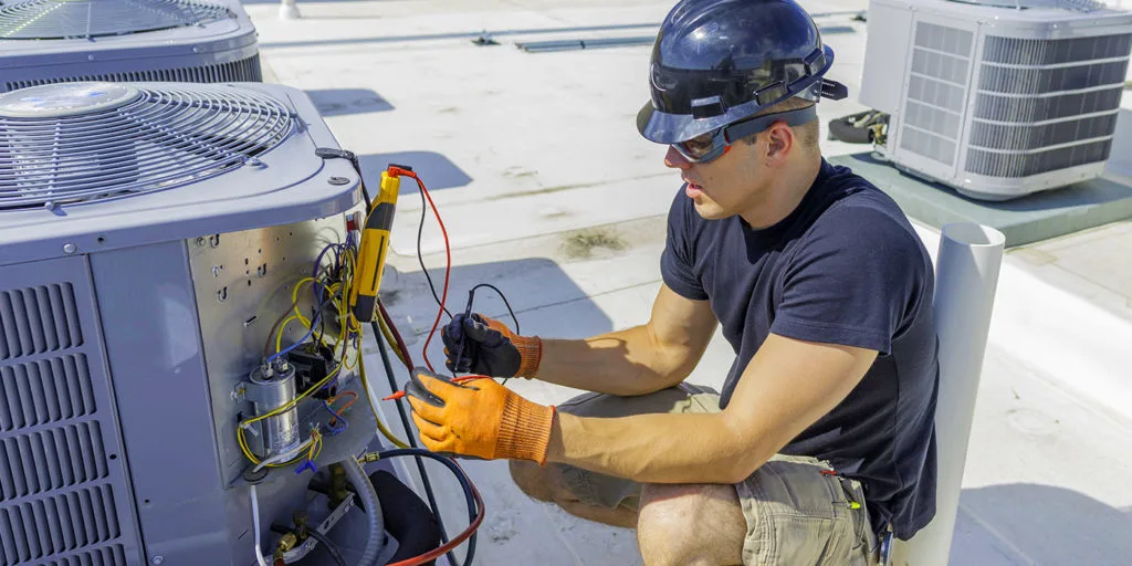 Blog Image Is an HVAC R Technician Career Right for You 1400x700 1024x512 1